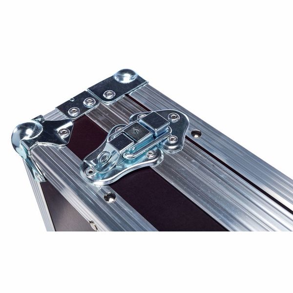 Thon Flightcase für 14 Mikrofone
