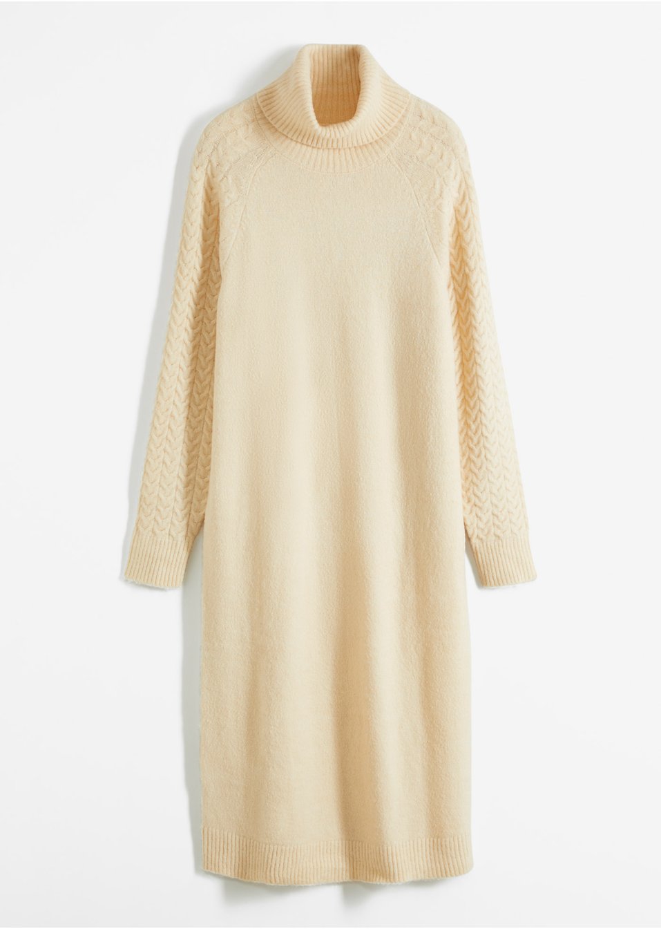 Robe en maille avec torsades sur les manches