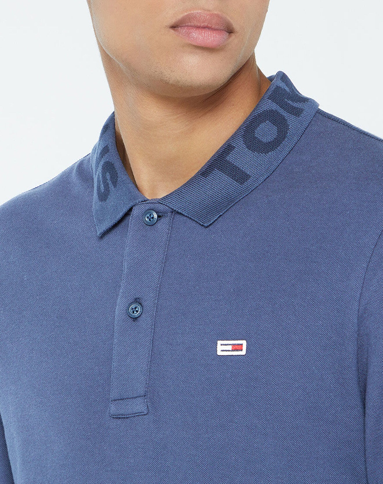 Tommy Jeans Polo en Coton Bio Logo Ton Sur Ton bleu marine