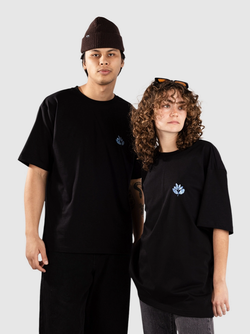 Blue Flowers Magenta X Blue Flowers T-Shirt black