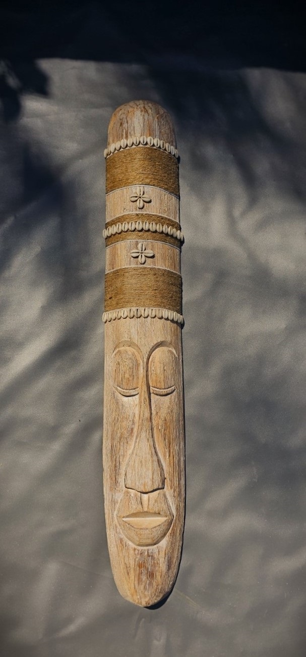 Primitif-Maske mit Muscheln, natur, H 98 cm, B 15 cm, L 6 cm von fischer's lagerhaus