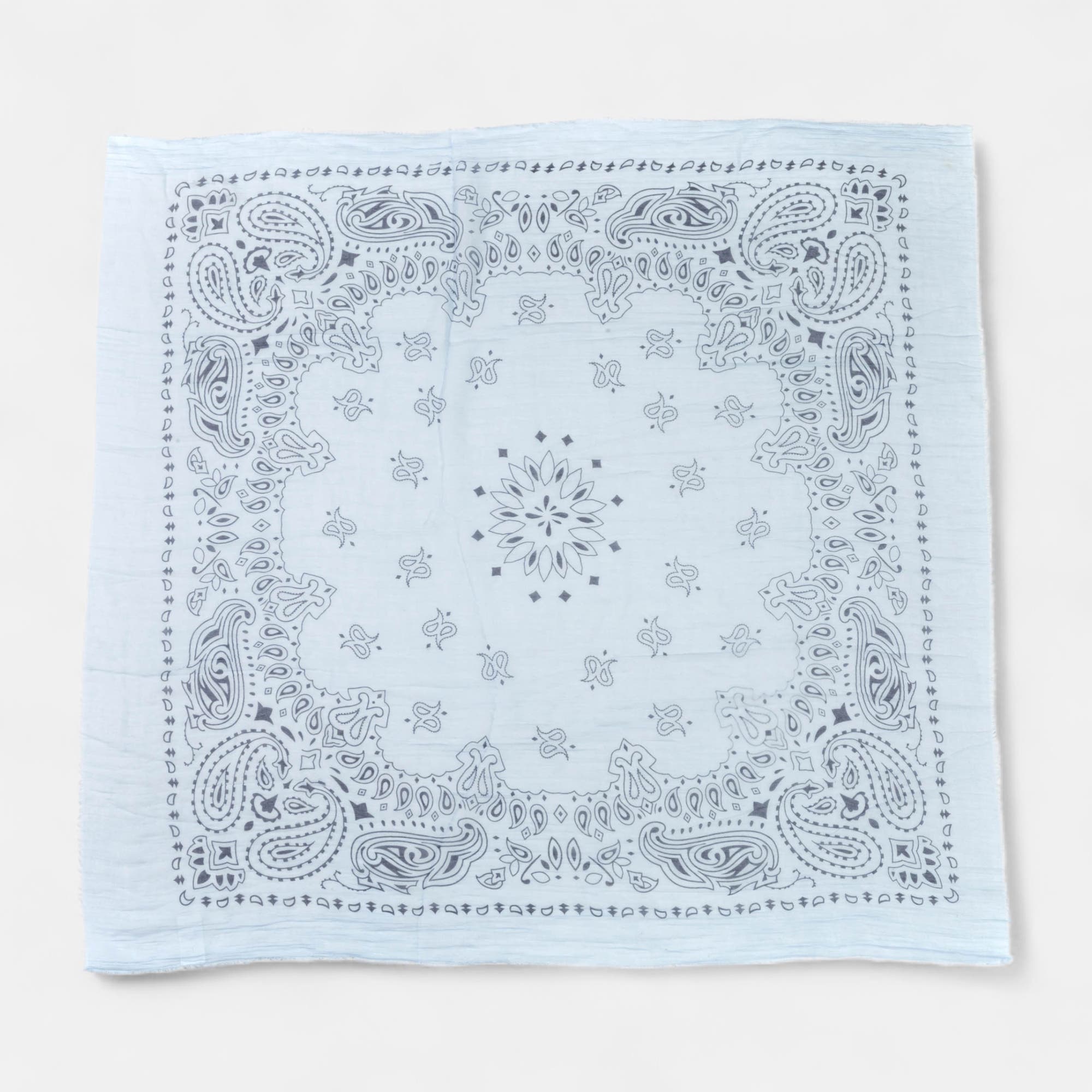 Foulard bleu ciel
