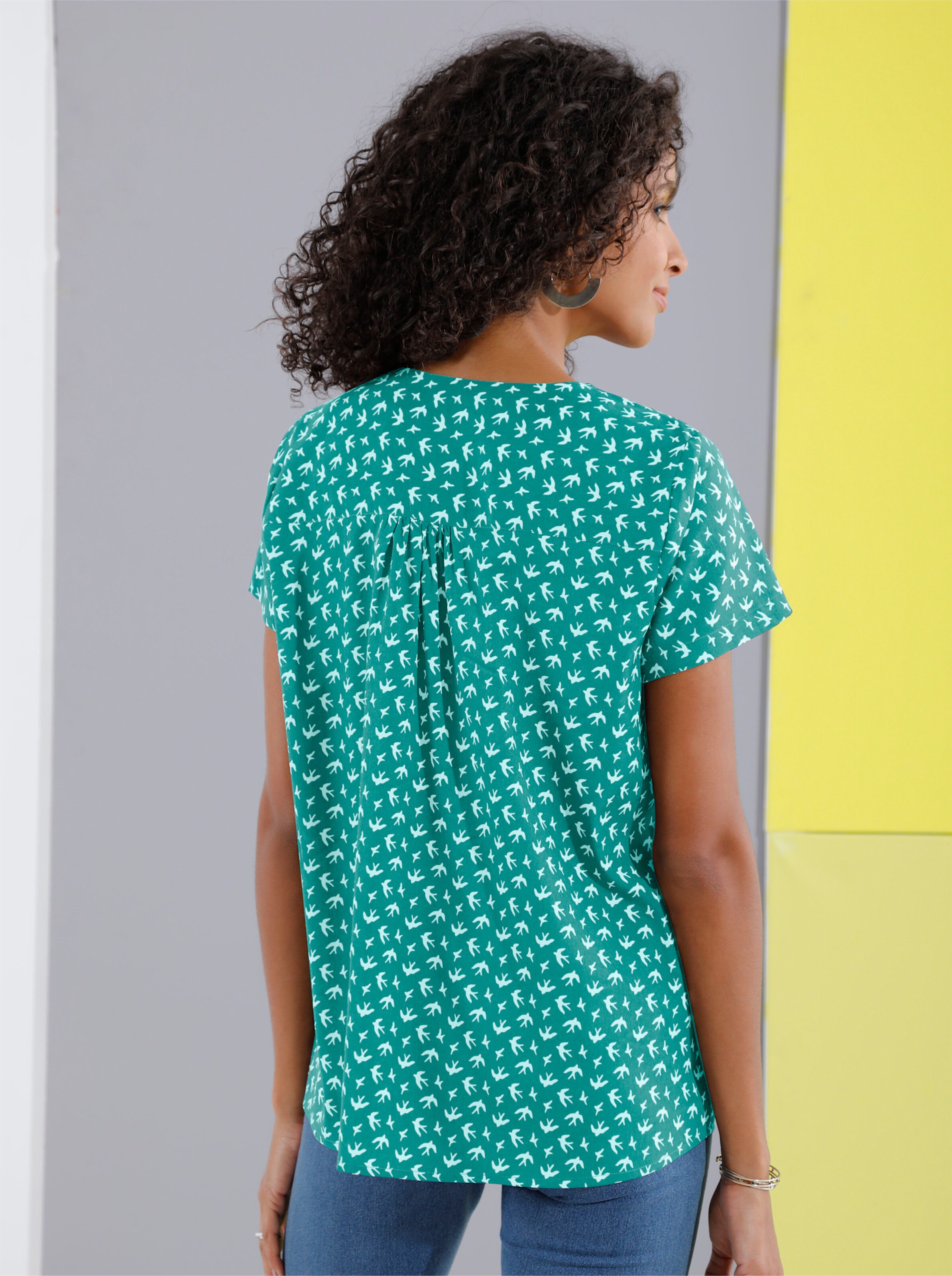 Schlupf-Bluse mit Schwalben-Print allover