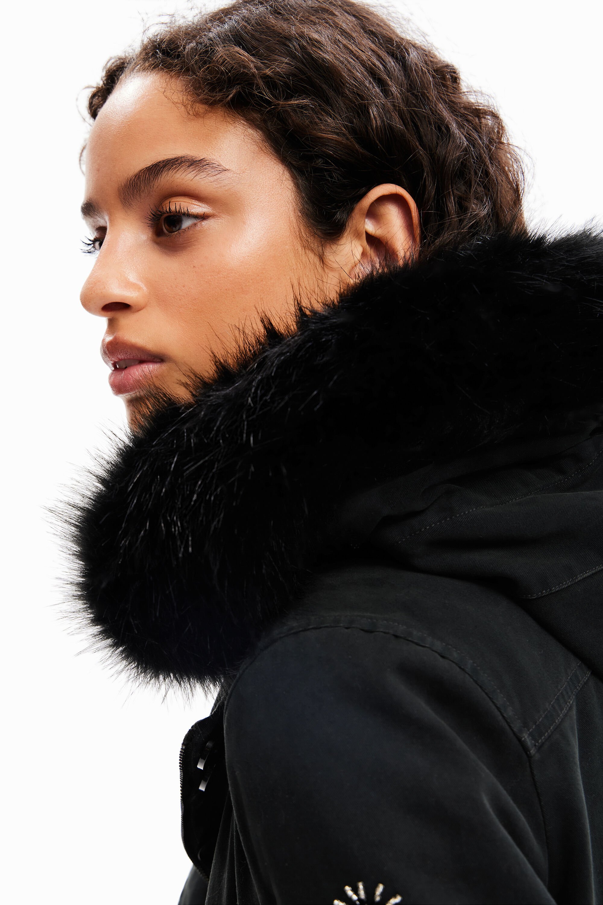 Parka capuche broderies