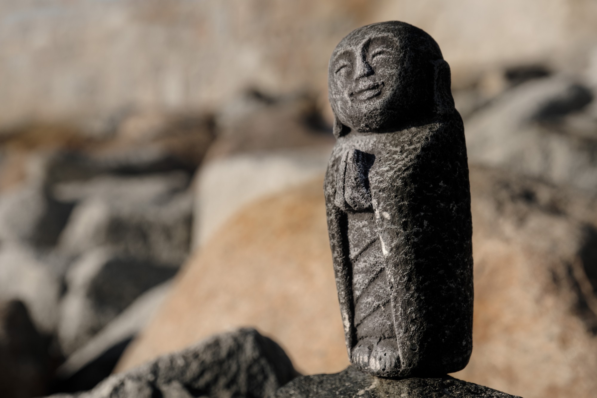 Zementfigur 'Jizo', H 20 cm, L 8 cm, B 8 cm von fischer's lagerhaus