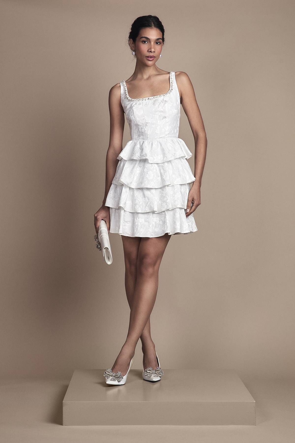 Coast Robe de Mariée Courte à Ourlet Volants