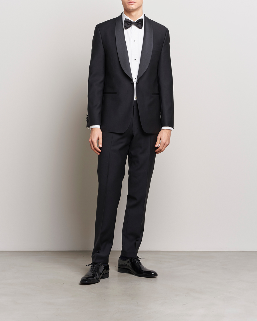 Oscar Jacobson Figaro Wool Tuxedo Blazer Black