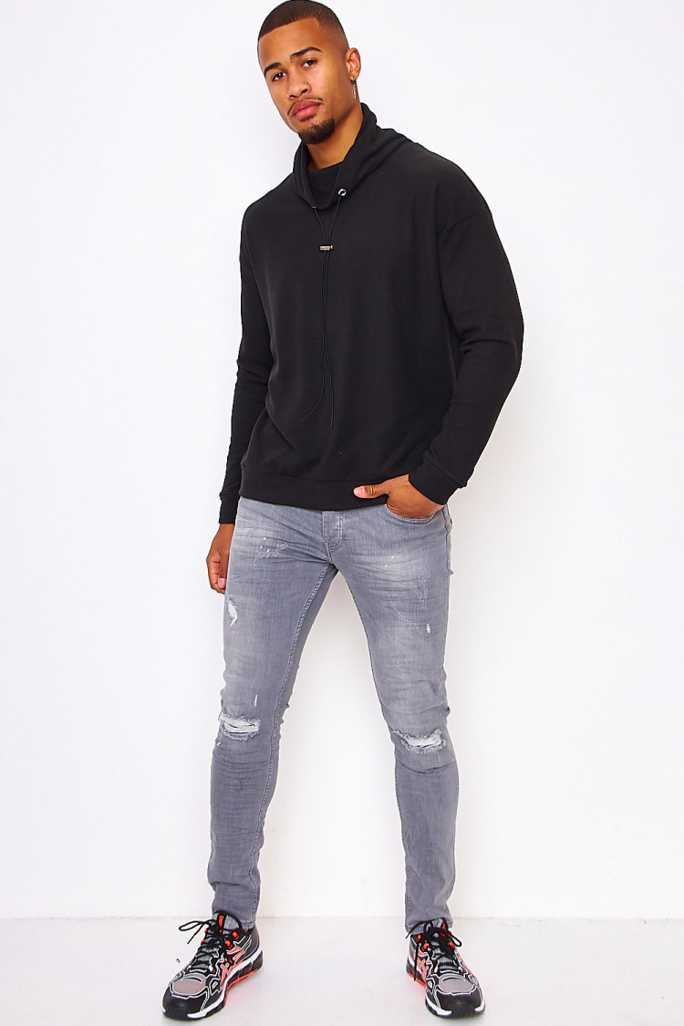 Pull en velours noir col ajustable