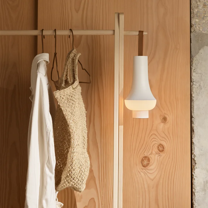 Louis Poulsen - Tomoshi Portable Akku LED-Tischleuchte, weiss