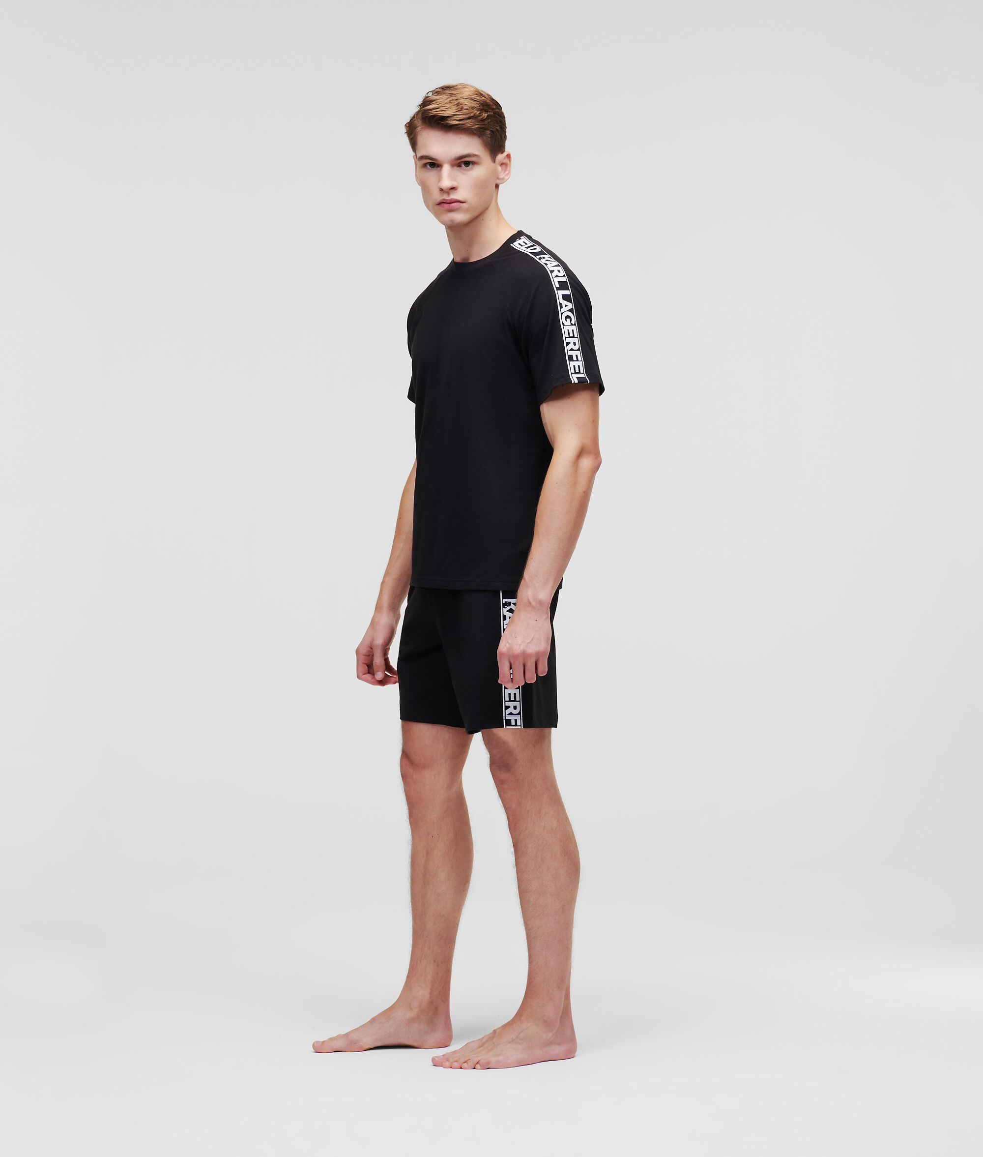 ENSEMBLE PYJAMA SHORT ET T-SHIRT AVEC LOGO KARL