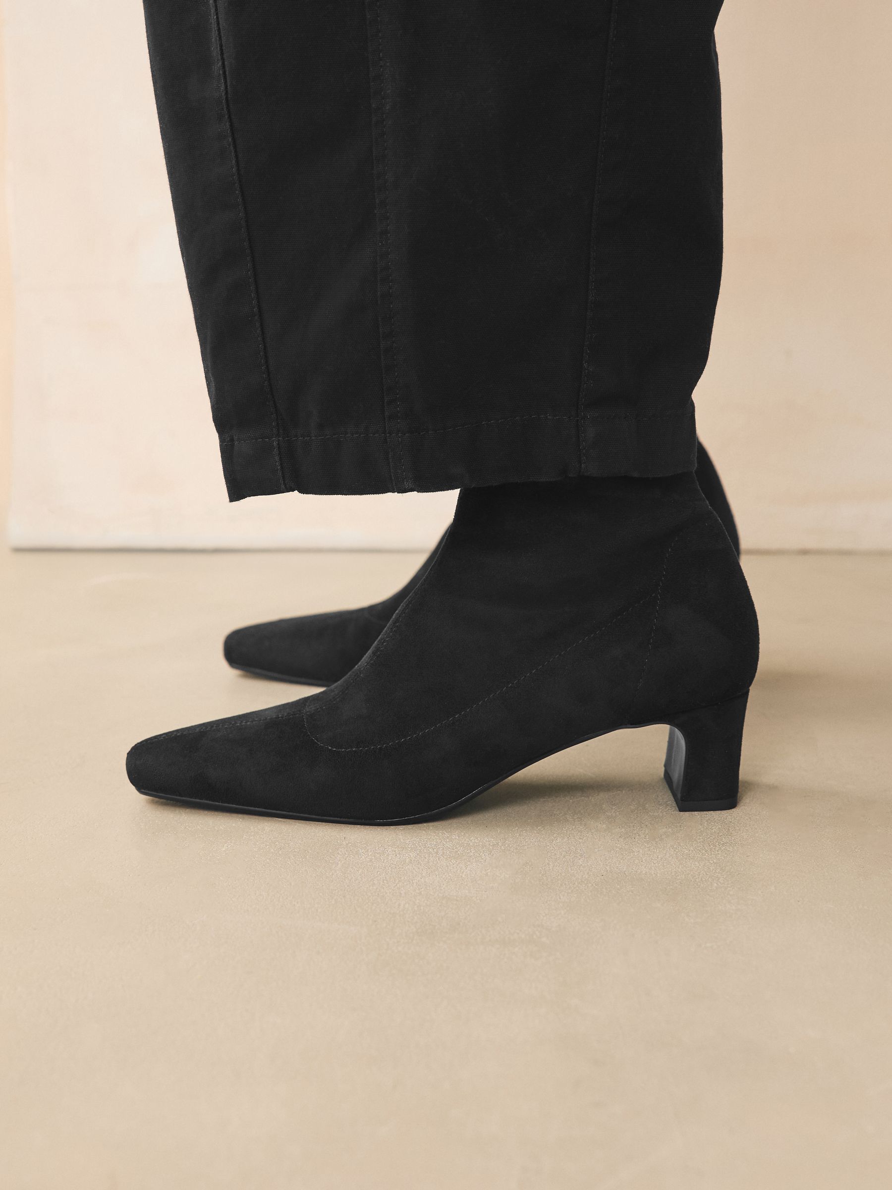 Zwart - Chisel Toe Block Heel Sock Boots