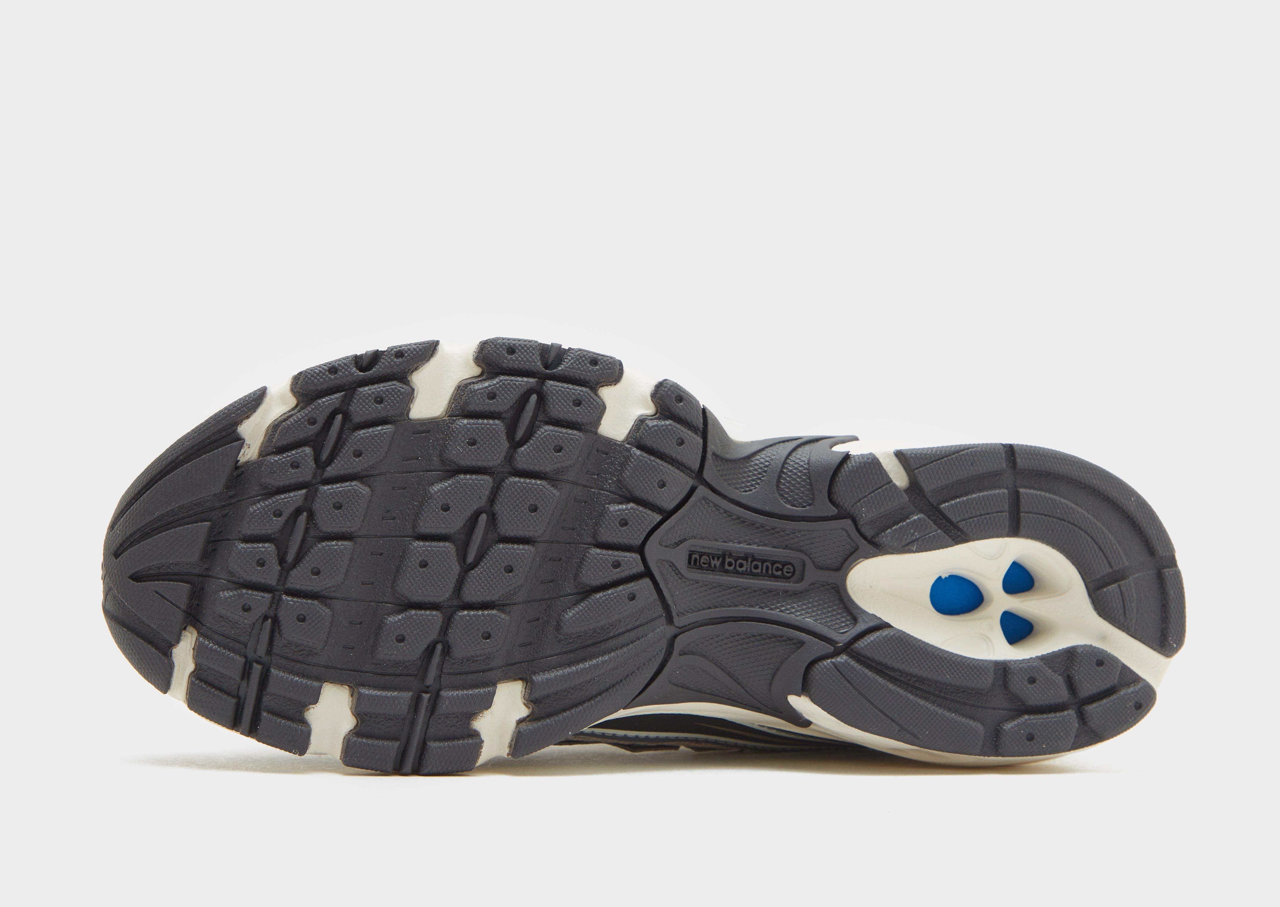 New Balance 740 Femme