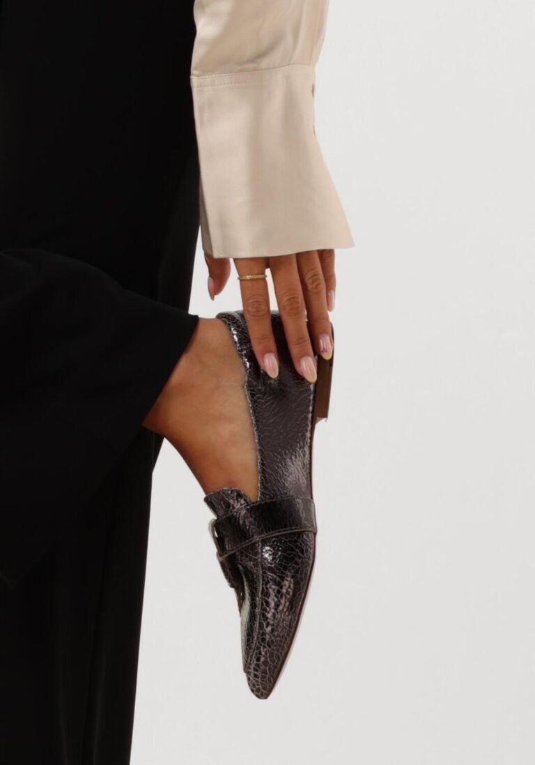 zwarte via vai loafers lola rayne