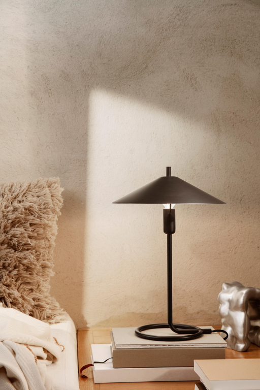 Ferm Living Filo tafellamp Black/Dark Olive