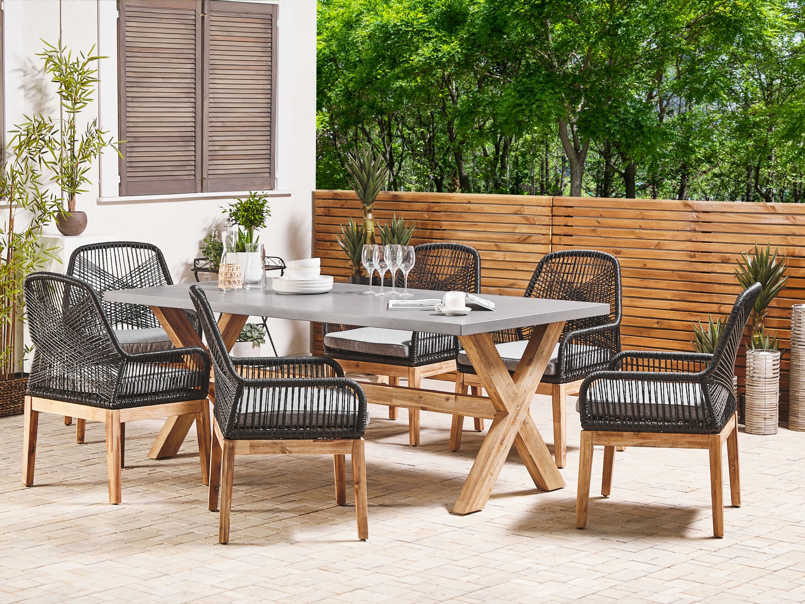 Beliani - OLBIA  - Tuinset voor 6 stoelen - Lichtgrijs - Vezelcement