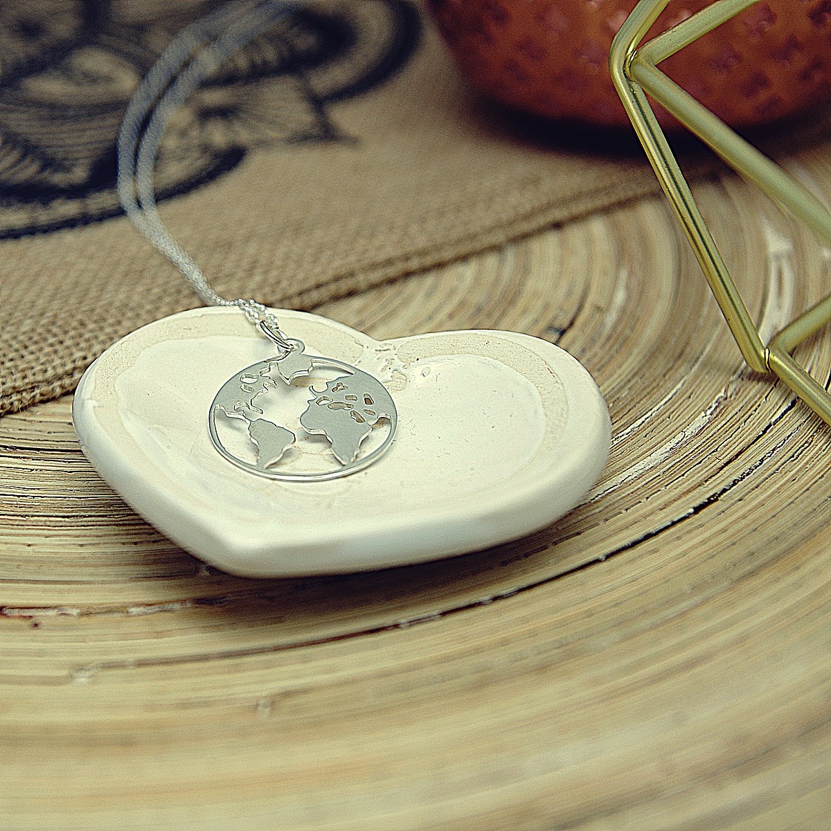 Collier map monde argent 60 cm