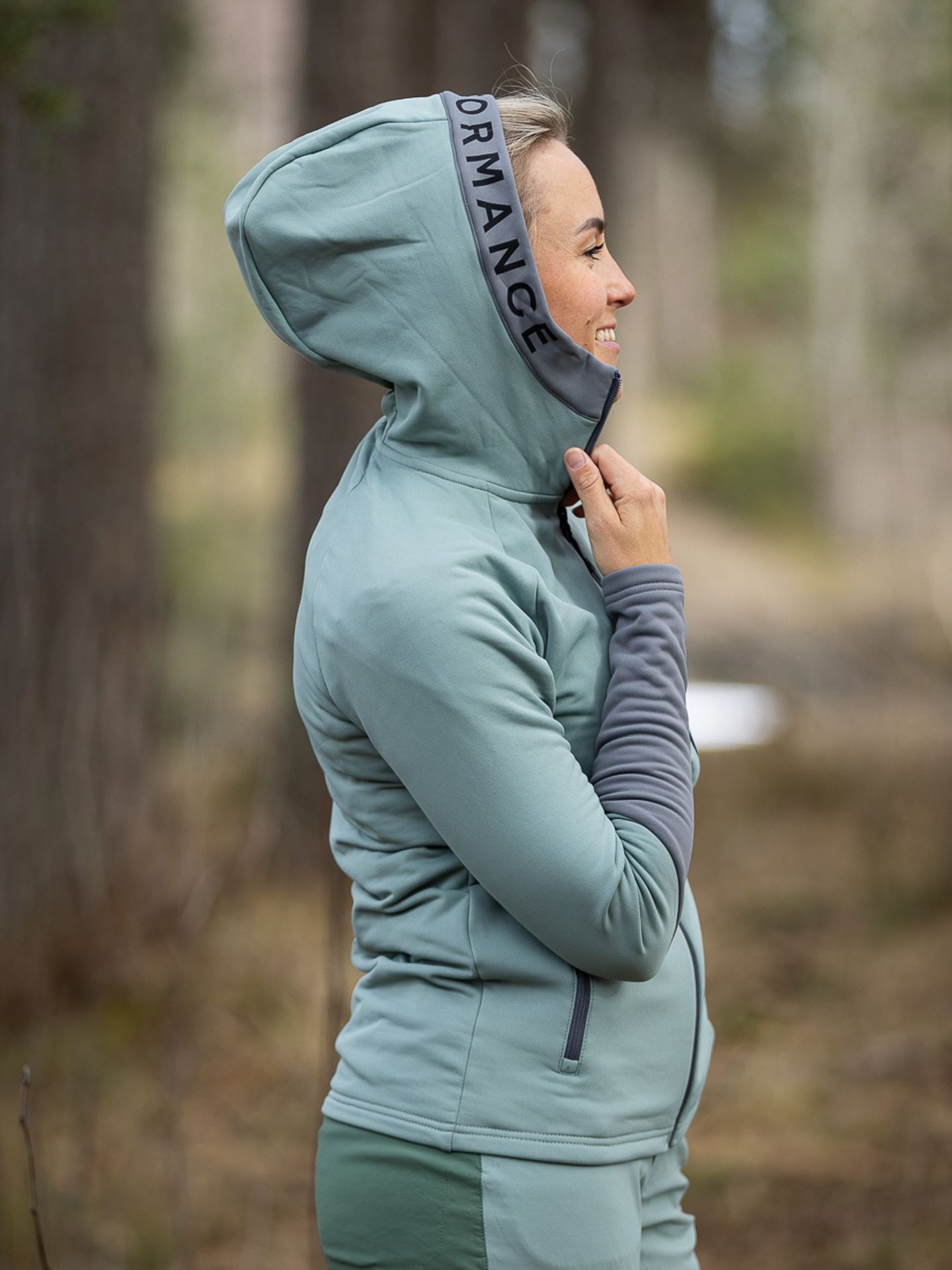 Rider Zip Hood
