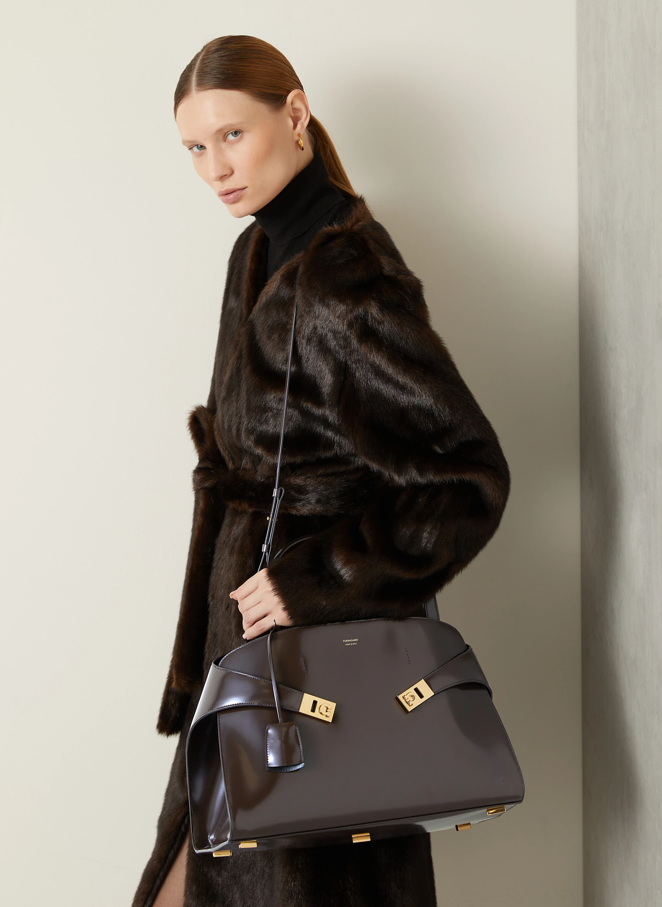 FERRAGAMO Handtasche HUG VANITY