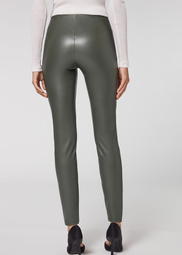Calça legging skinny estilo marinheiro com efeito de casaco e botões.