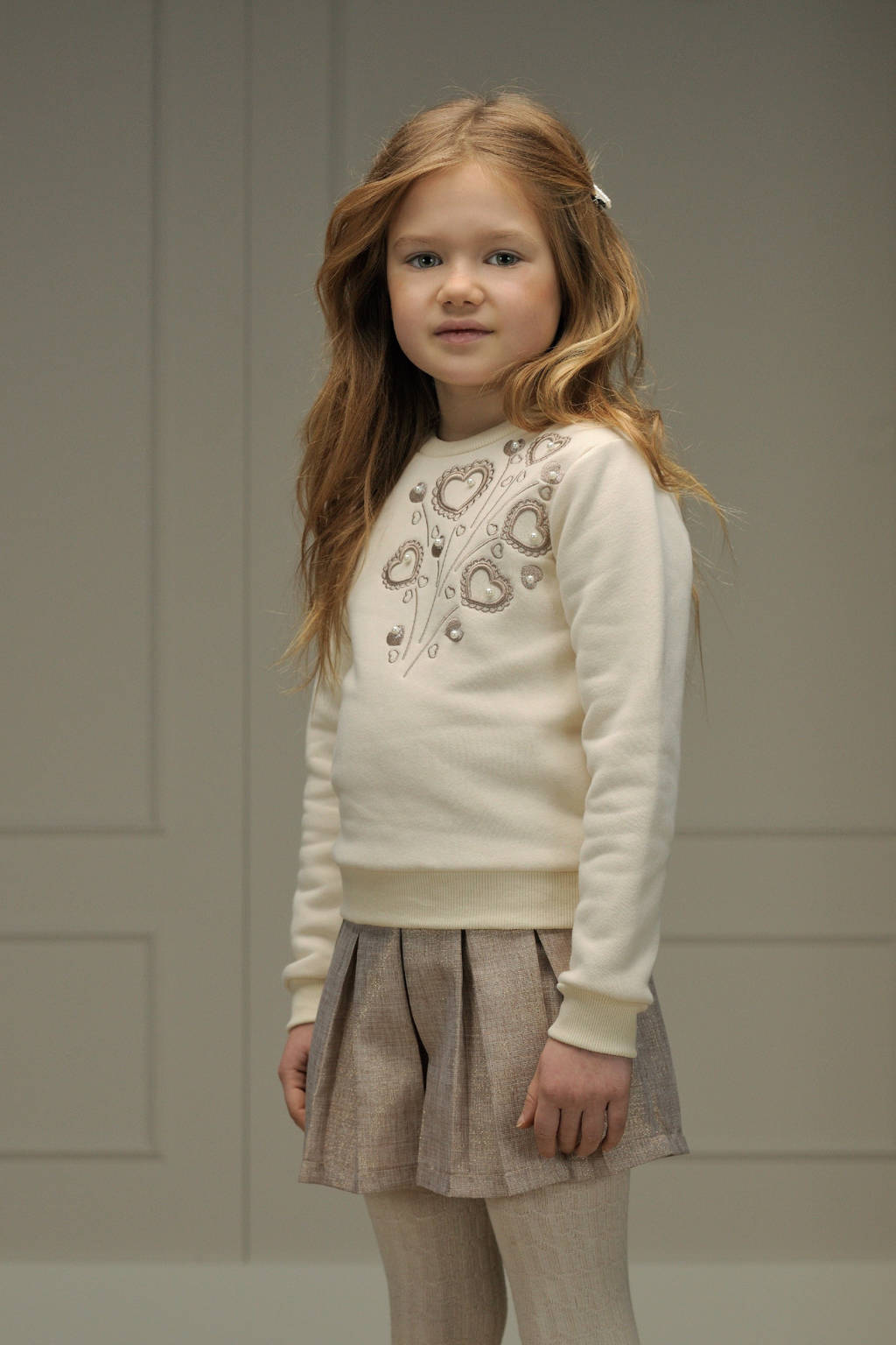 Le Chic sweater ODETTE met printopdruk en borduursels creme