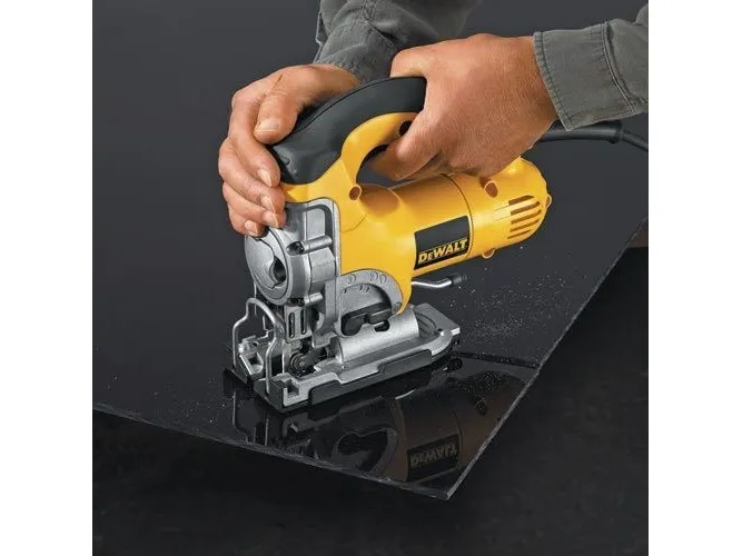 DeWALT DW331KT-QS, Sort, Gul, 45°, 2,6 cm, Vekselstrøm, 701 W, 2,8 kg
