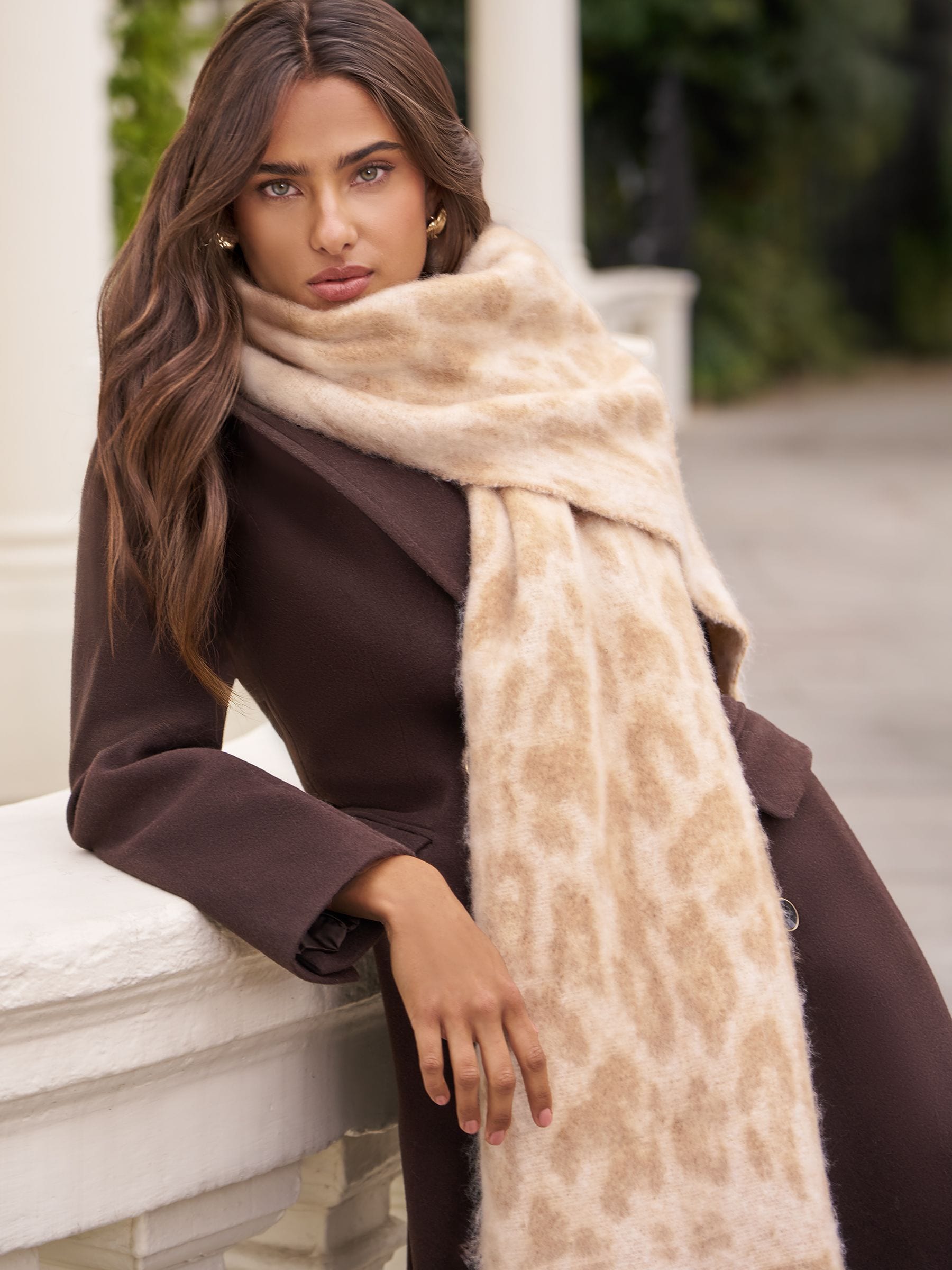 Crème met luipaardprint - Lipsy Cosy geborstelde sjaal