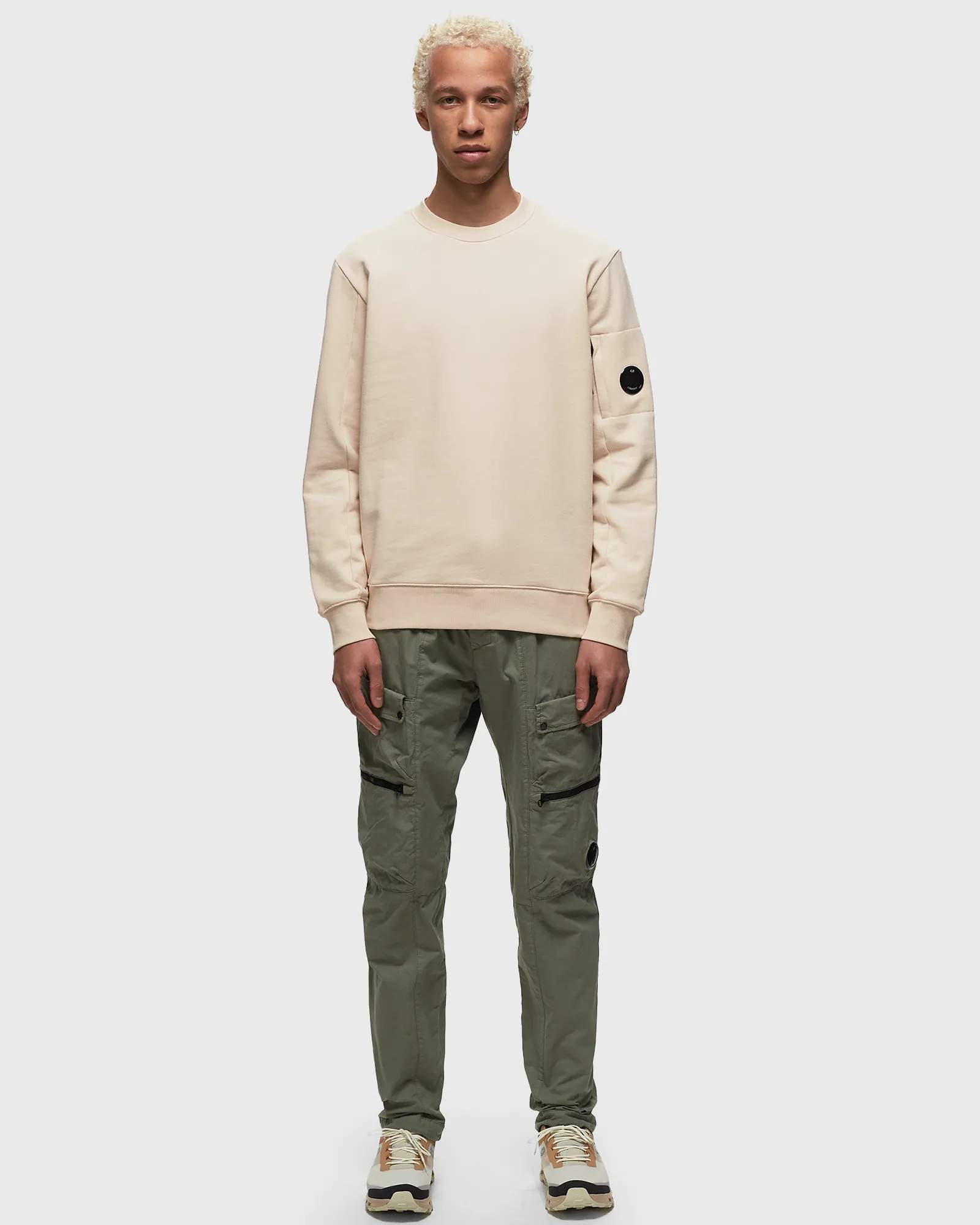 CAMISETAS DE MOLETOM COM TECIDO PLÁSTICO DIAGONAL EM ELEVADO DA CP COMPANY - GOLA REDONDA