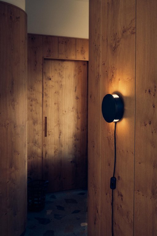 Frandsen Rotate wandlamp Ø15 Black