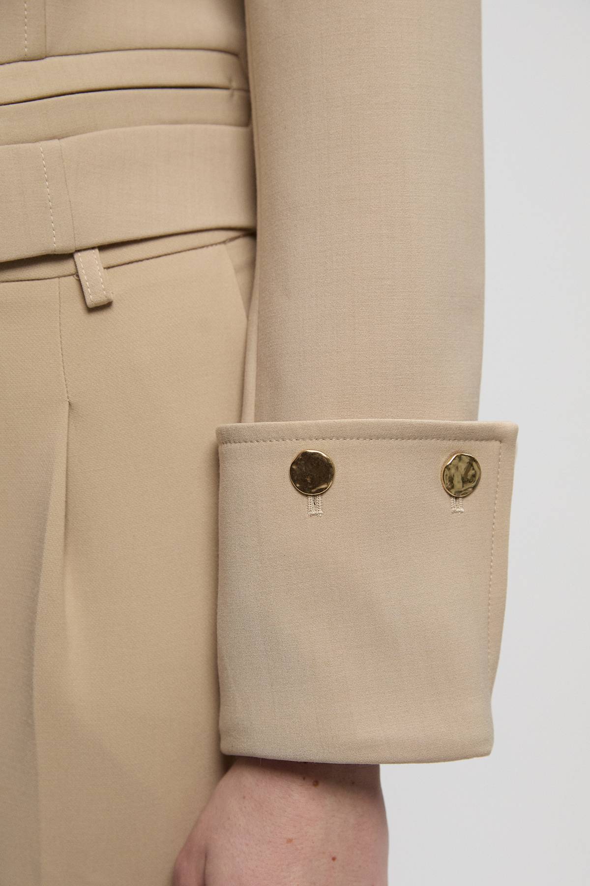 KarenMillen Veste Ajustée Raffinée à Détails Boutonnés
