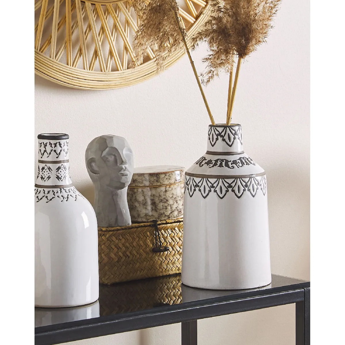 Beliani Vase à Fleurs AMISOS