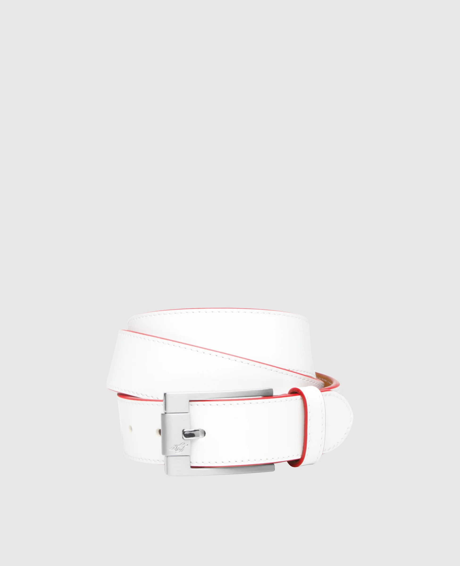 Levente Plain AC