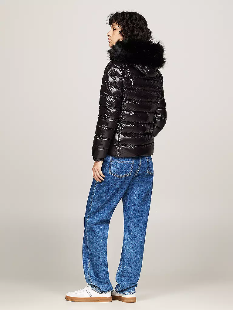 TOMMY JEANS Daunenjacke  schwarz