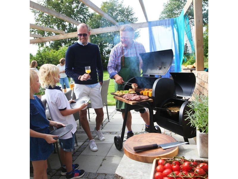 Landmann Holzkohlegrill Smoker Vinson 200 - Schwarz Mobiler Holzkohlegrill mit Ablagen