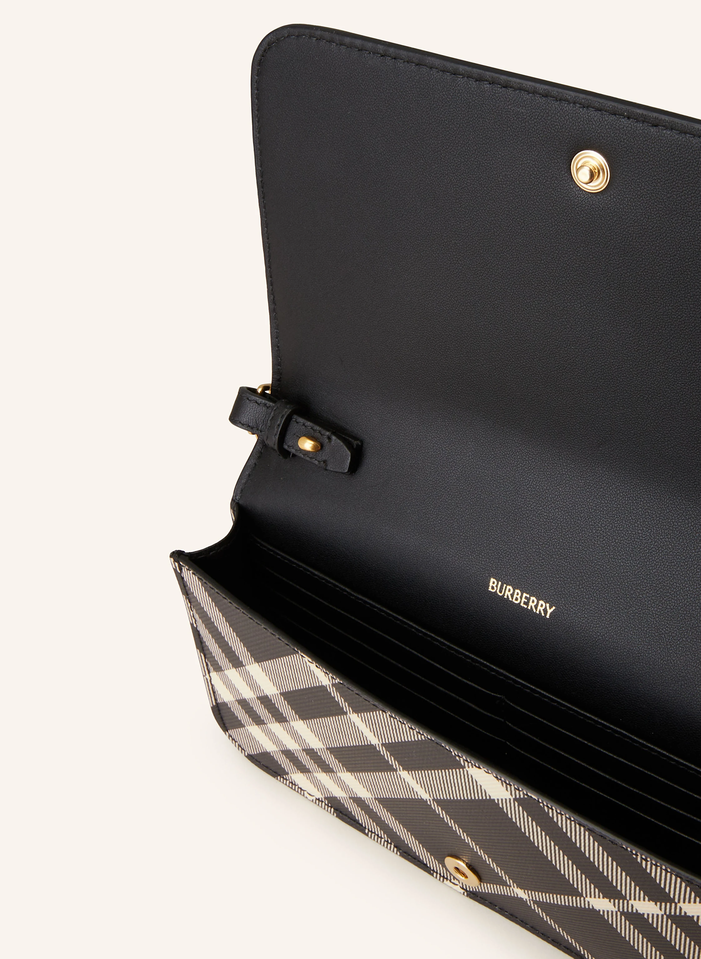 BURBERRY Clutch