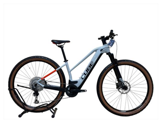 Produit reconditionné . Cube Reaction Hybrid Pro 625 Shimano 2022 . VTT électrique . Cube . très bon état