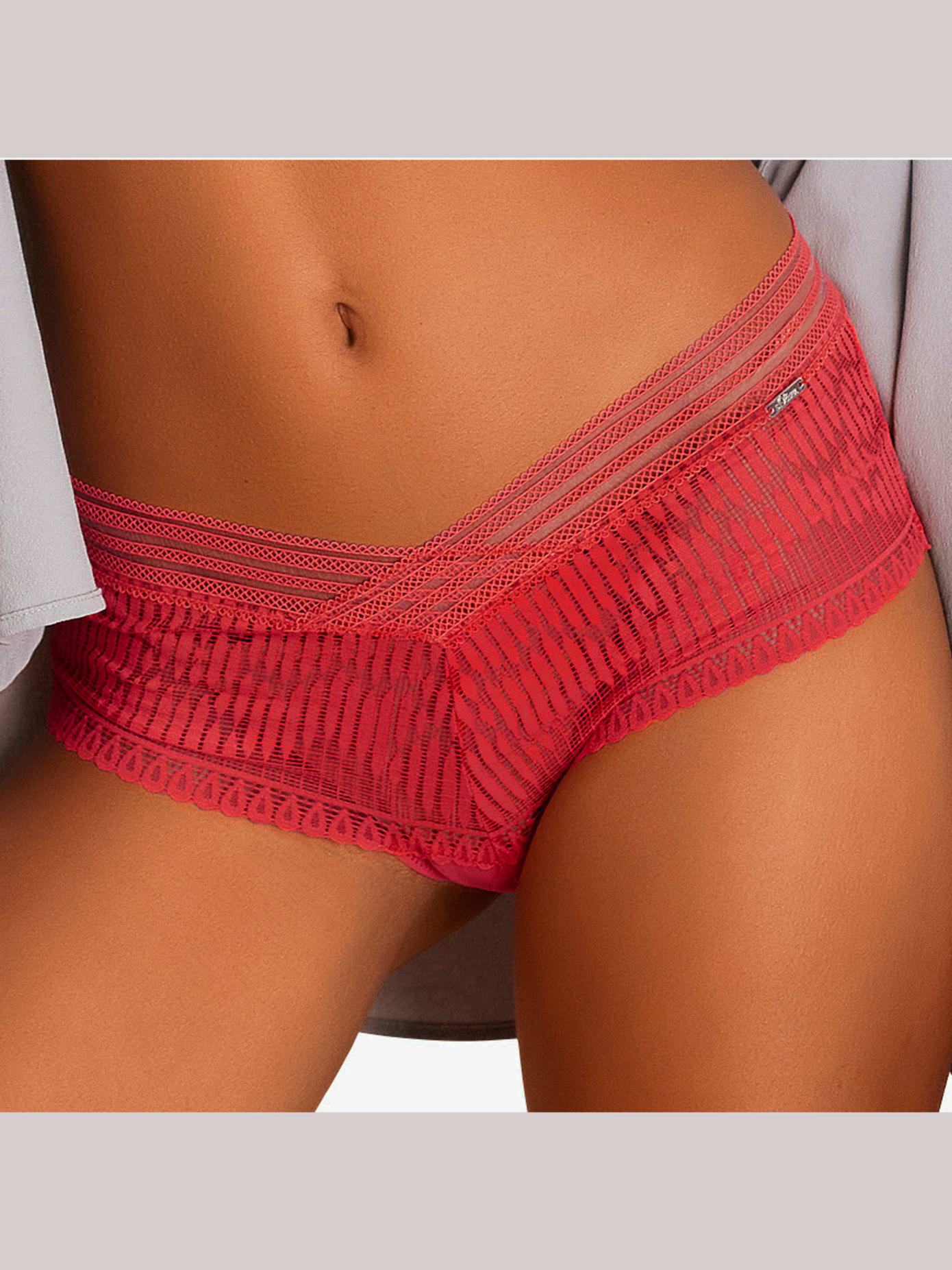 Tanga tendance à la coupe enveloppante