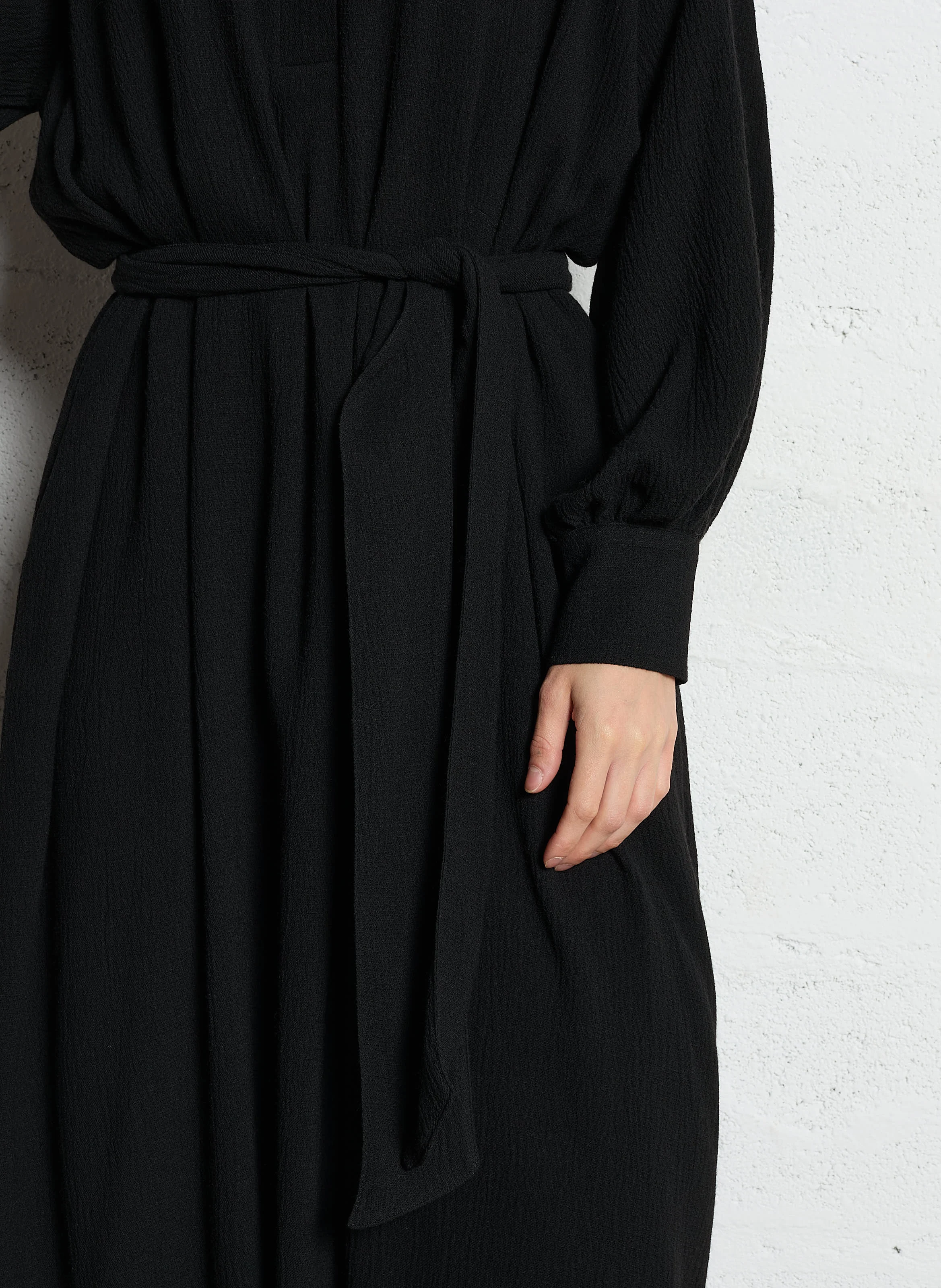 ANDERSON - Robe longue à col montant | Noir