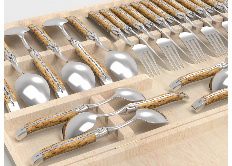 Service Laguiole de 24 pièces avec un manche en bois de bouleau et mitres en acier inoxydable