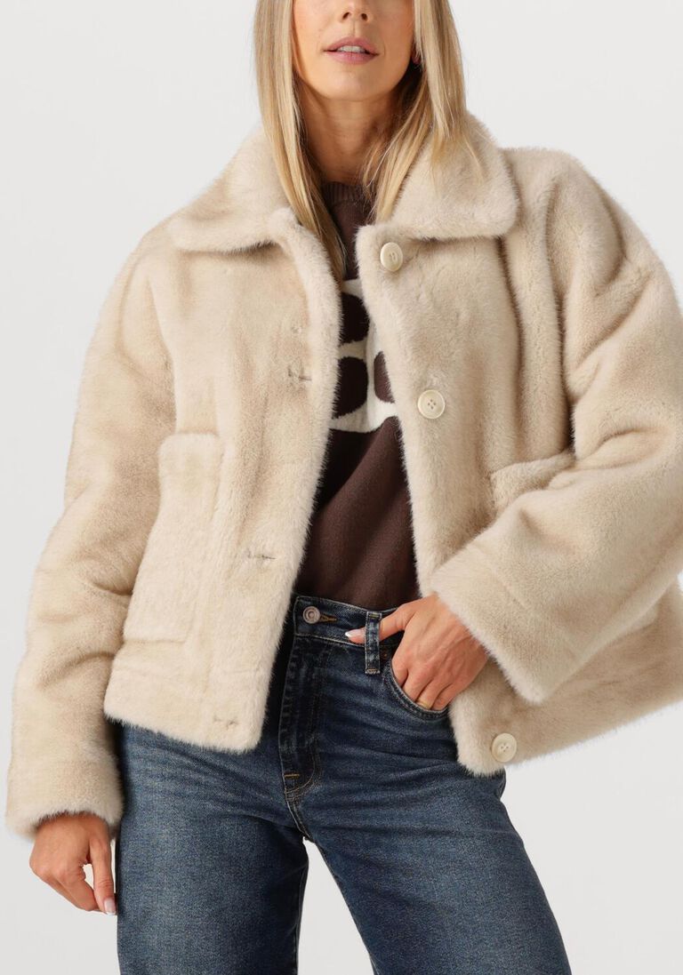 beige studio ar faux fur jas faje