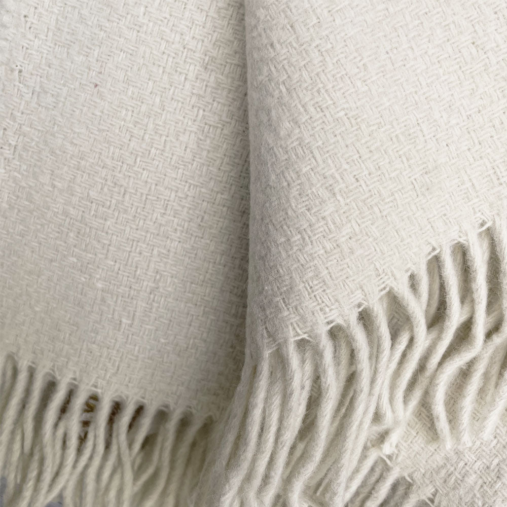 Malagoon Recycled Wool Plaid 131 x 170 cm - Abbey White