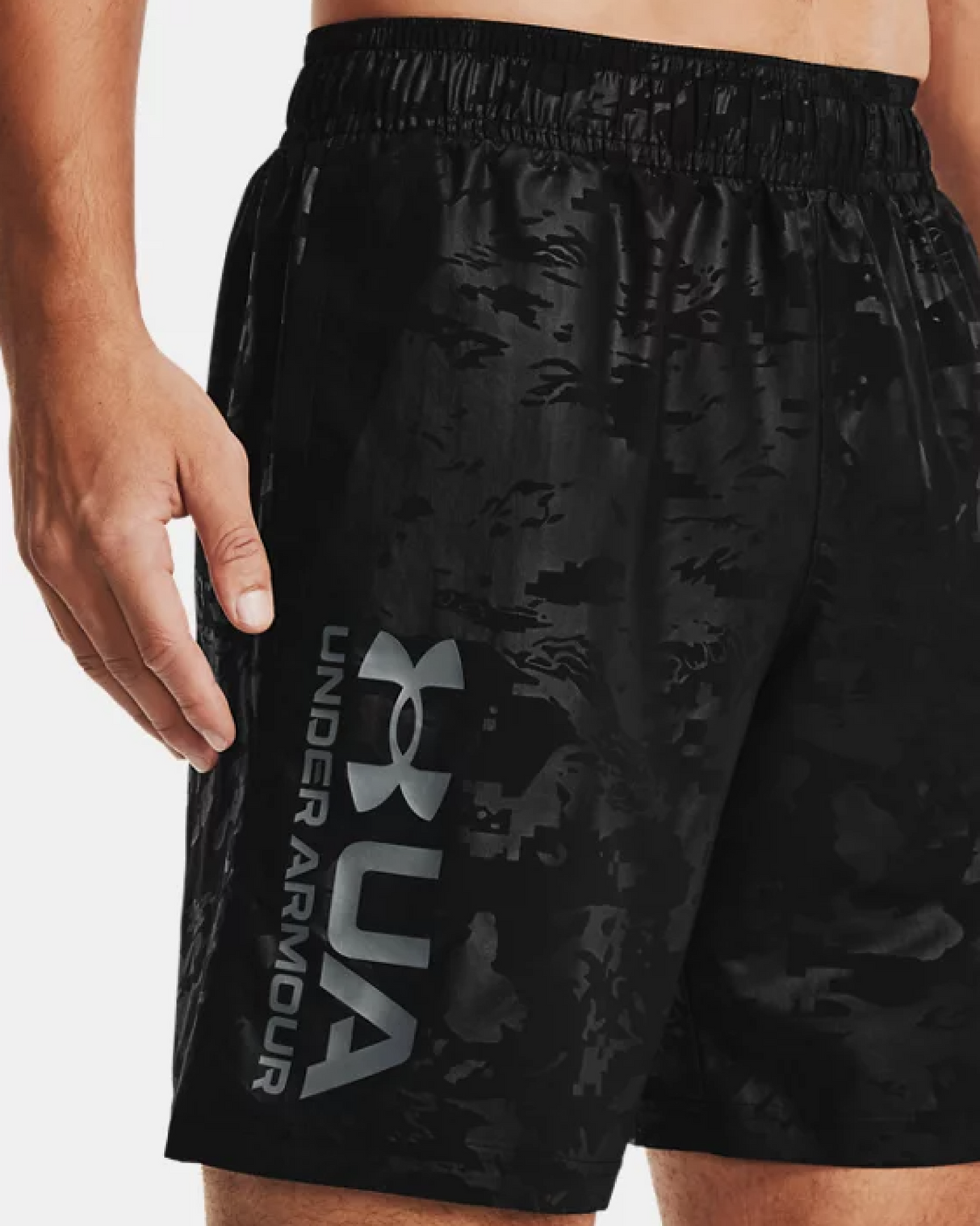 Under Armour<br>Woven Emboss
