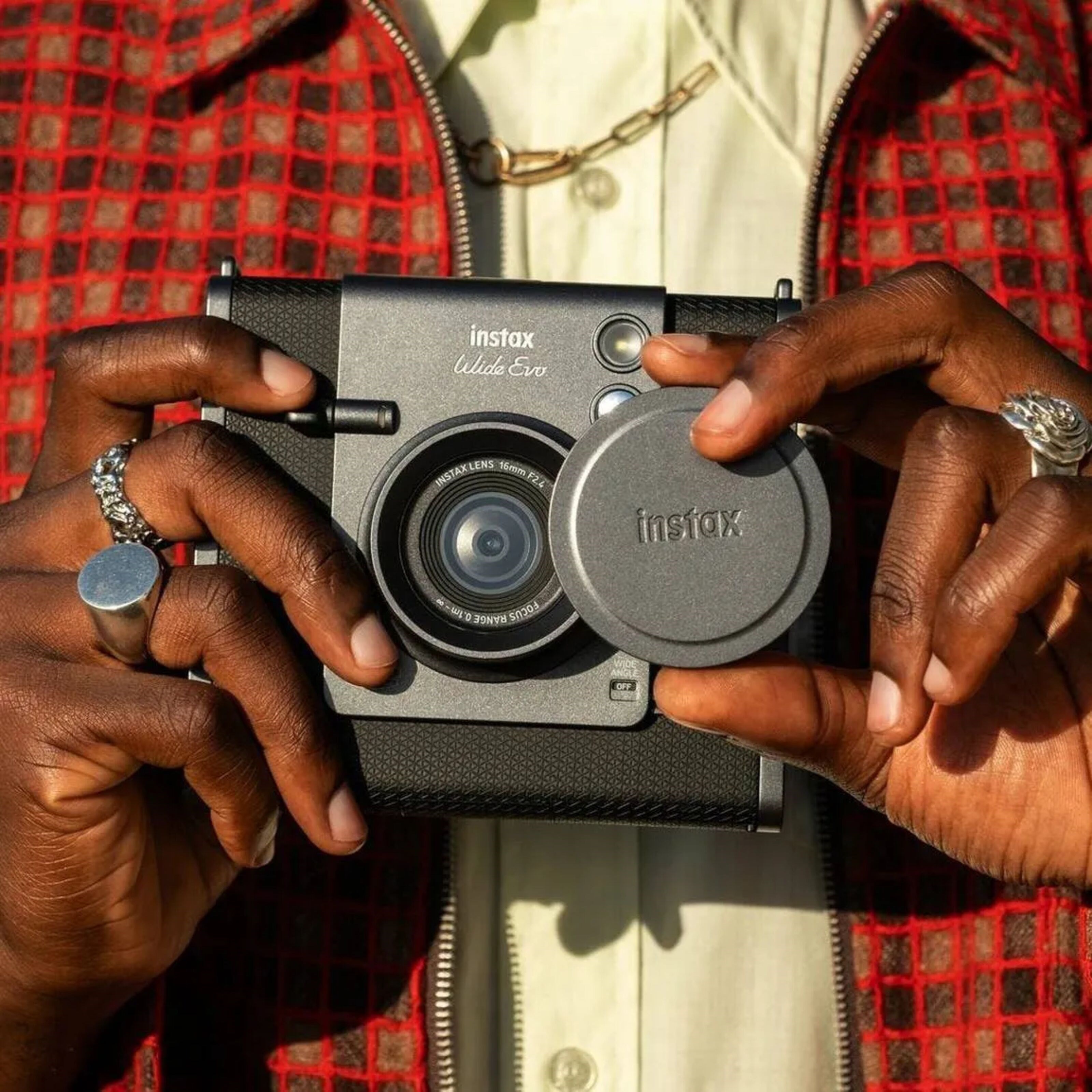 Fujifilm Instax WIDE Evo Hybridkamera