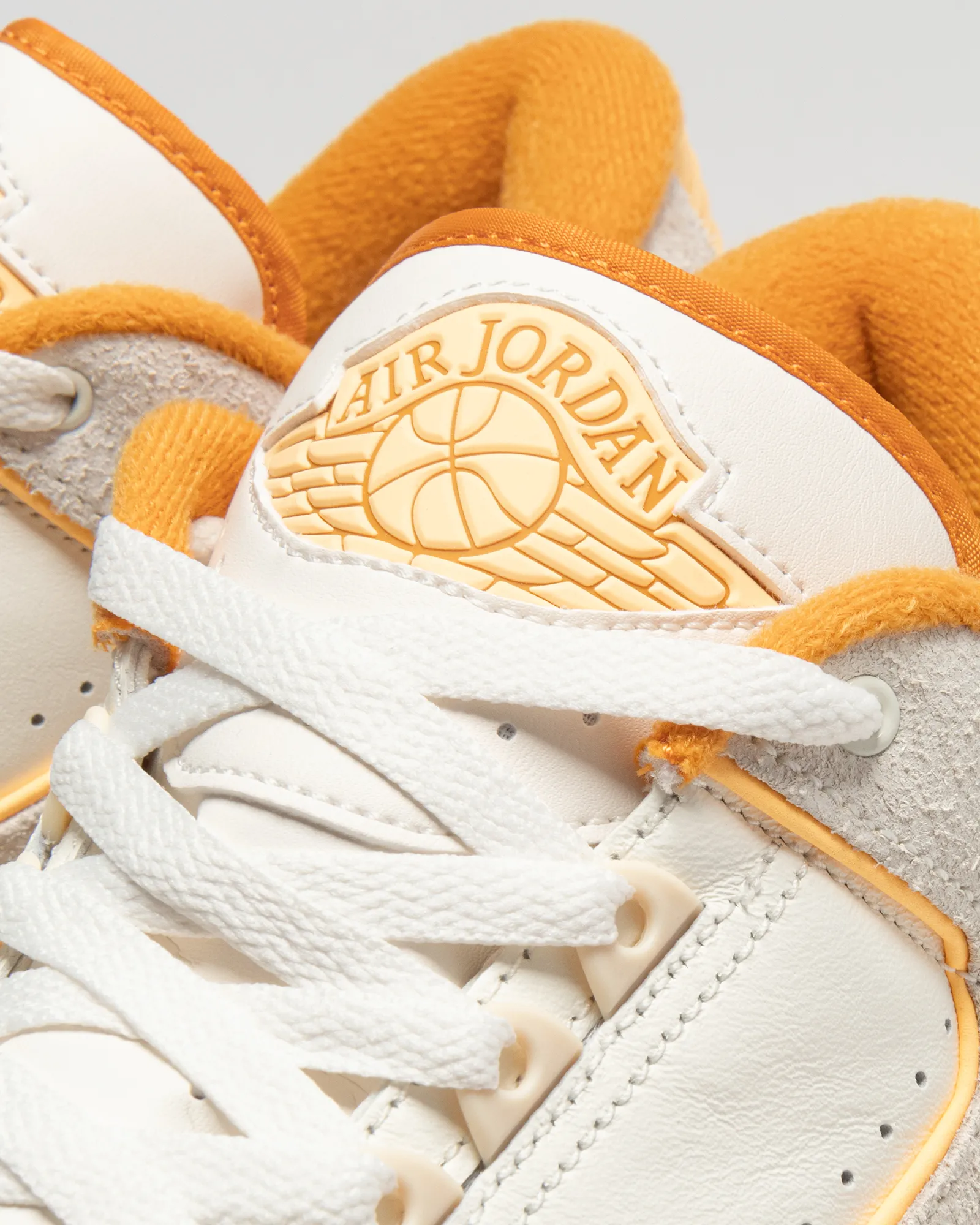 Jordan AIR JORDAN 2 RETRO LOW CRAFT 'Melon Tint'