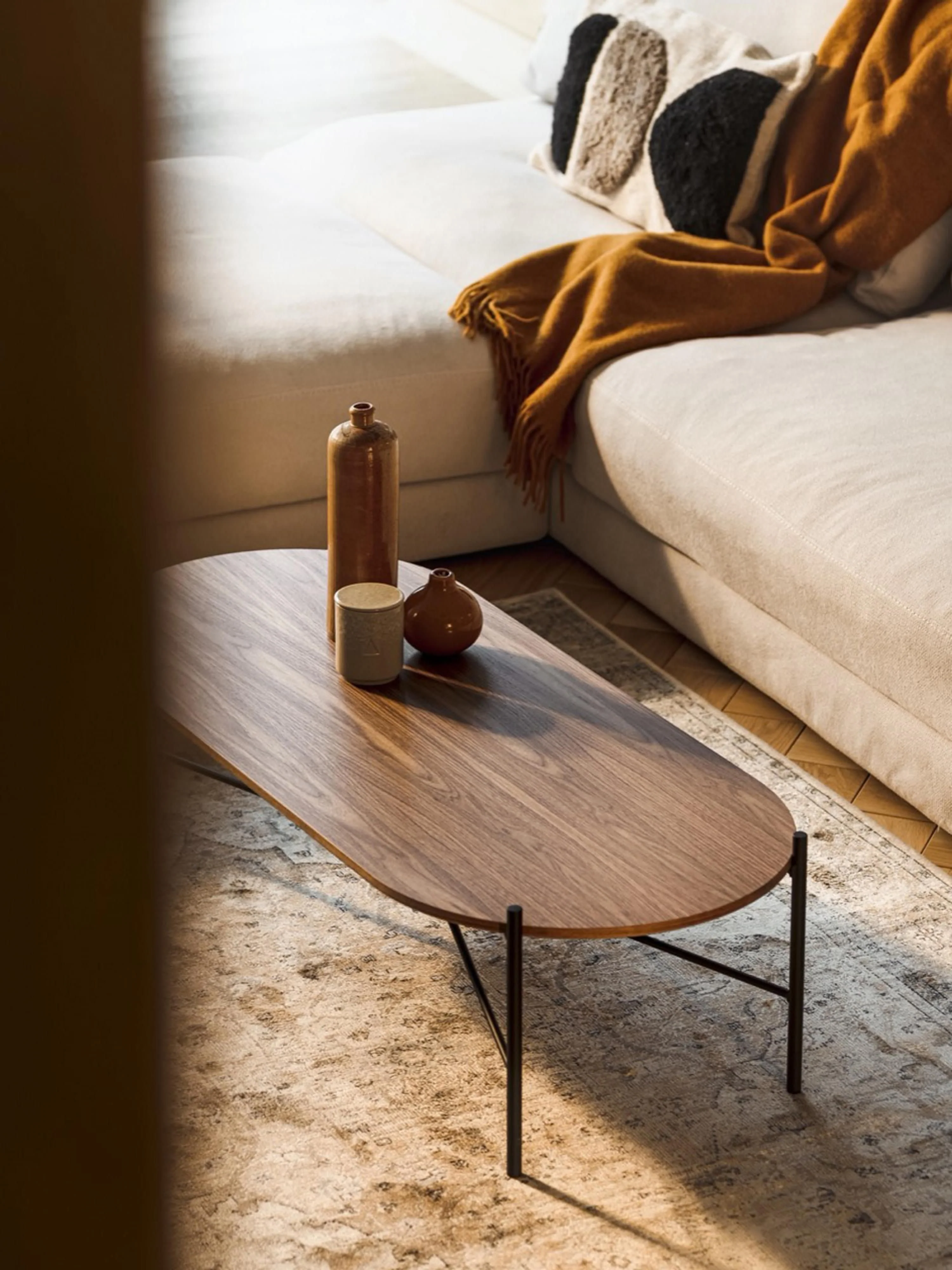 Walnoothouten salontafel Toglan