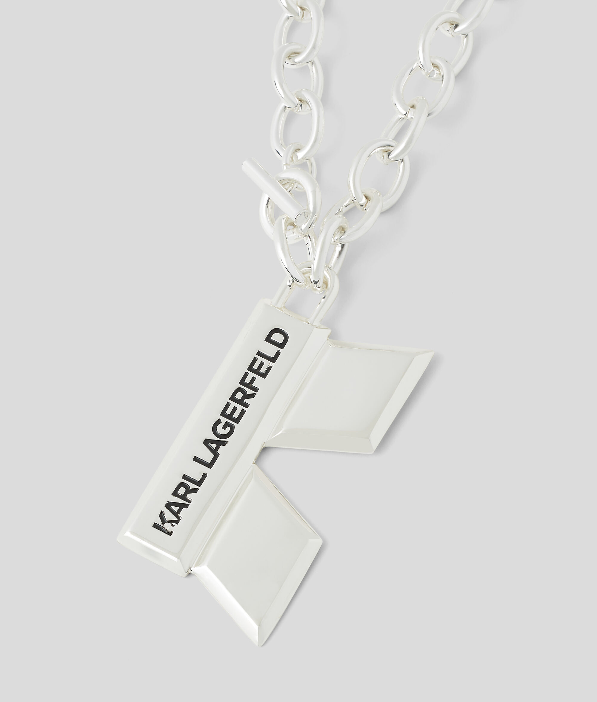 COLLIER À BRELOQUE IKON K
