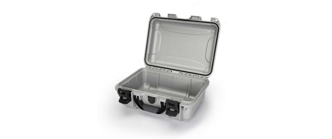 Kunststoffkoffer 915 - leer Silber<br>Leichter, wasserdichter und robuster Hartschalenkoffer