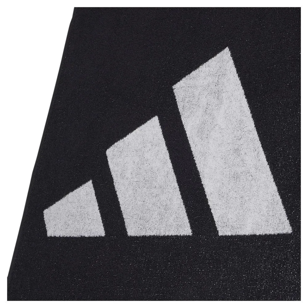 Toalha pequena adidas com 3 listras