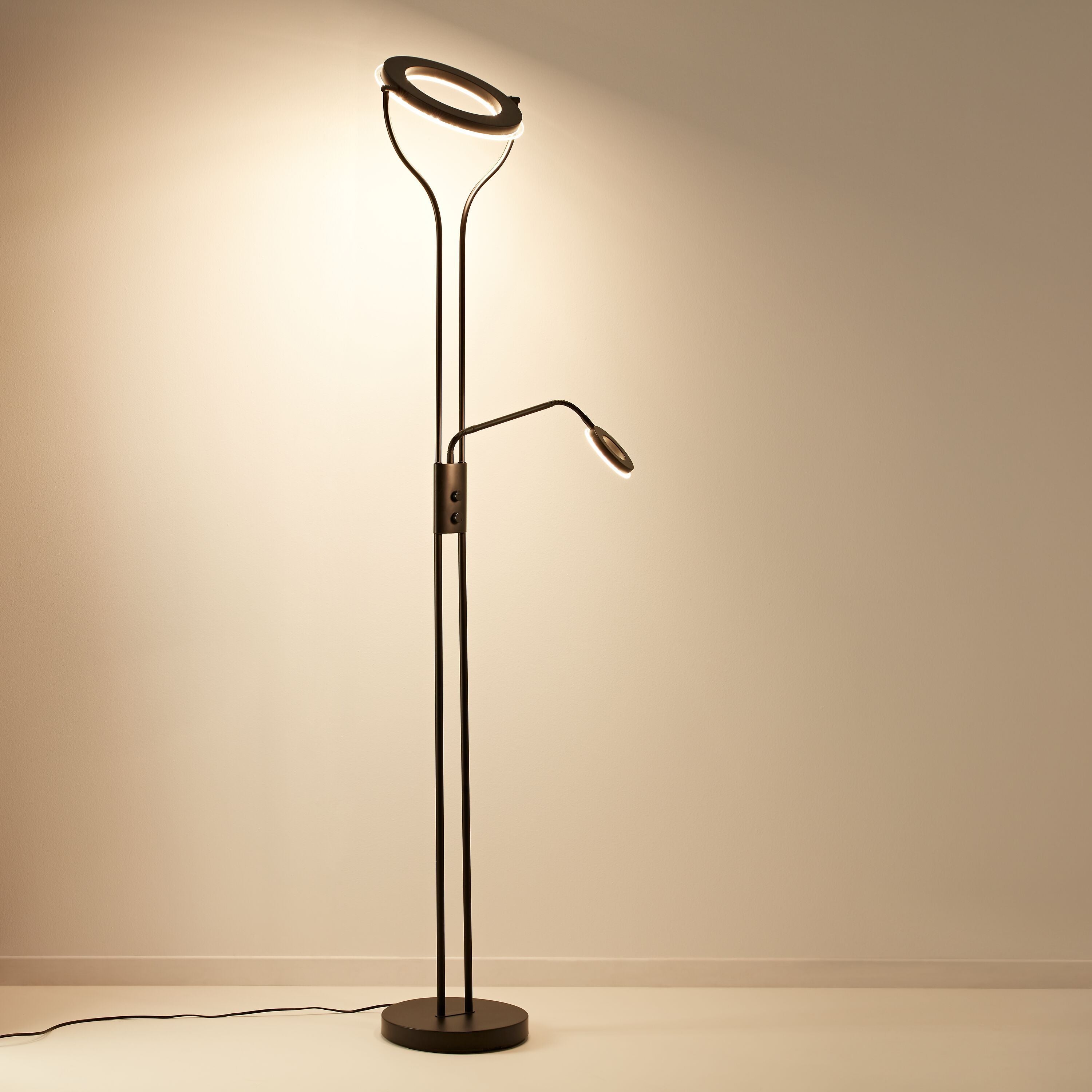 DANIELA Stehleuchte - Schwarz / B: 35.0 cm x T: 28.5 cm x H: 180.0 cm