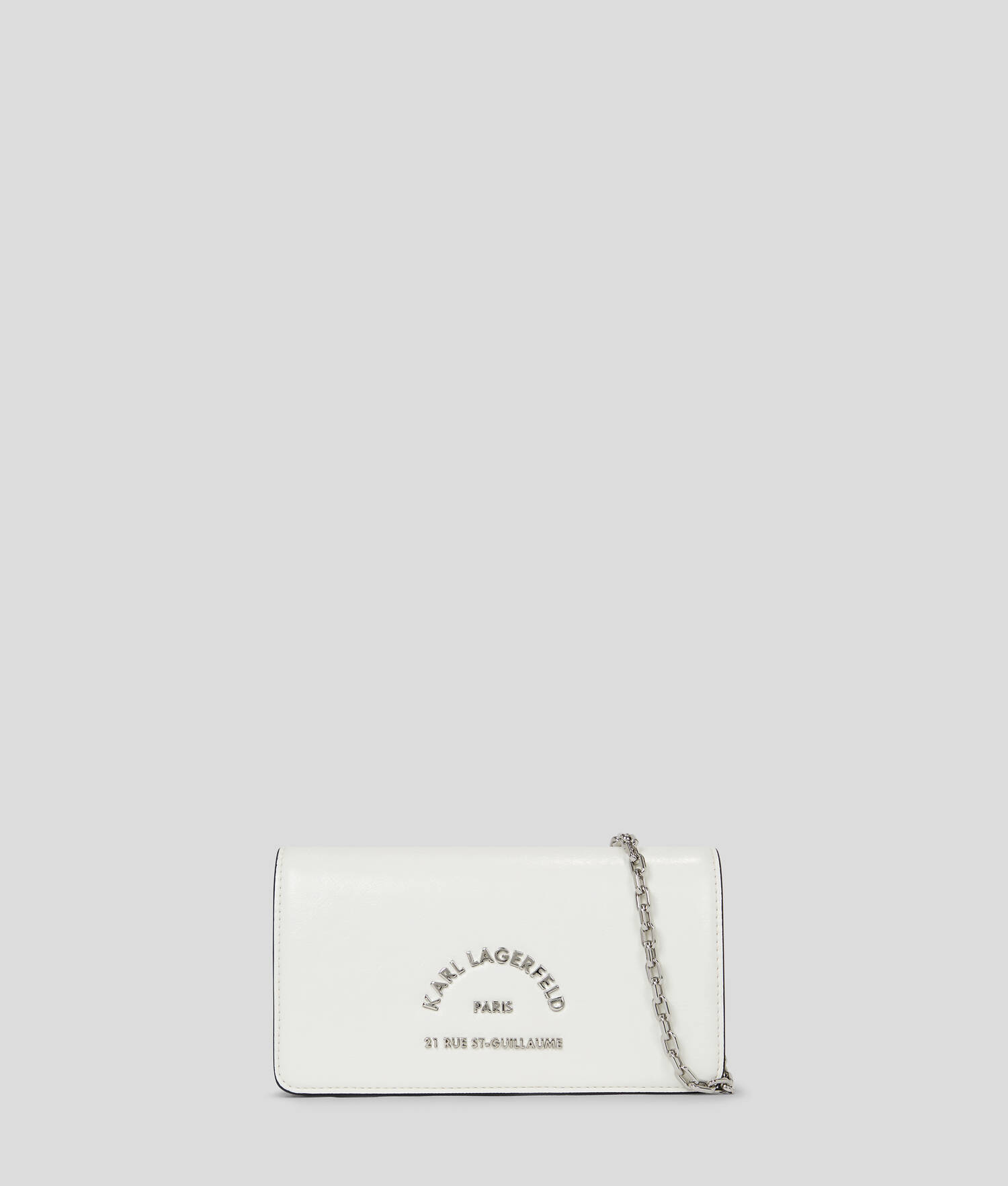 POCHETTE AVEC DÉTAIL EN MÉTAL RUE ST-GUILLAUME
