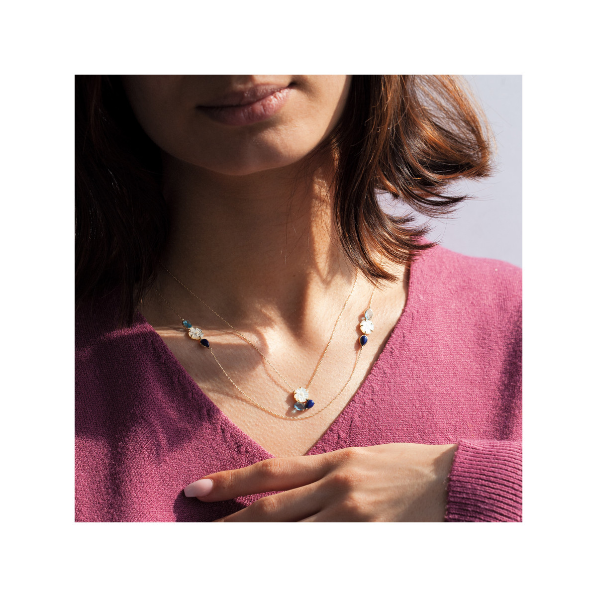 Collier or jaune 375 fleur nacre et pierres fines 45 cm